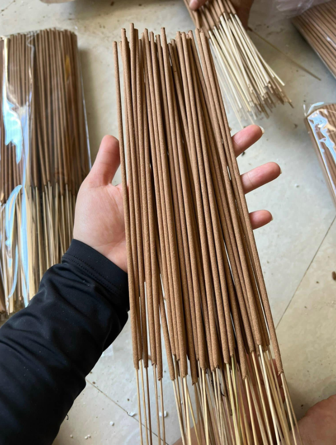 Nhang Trầm Sạch – Gìn giữ truyền thống, bảo vệ sức khỏe